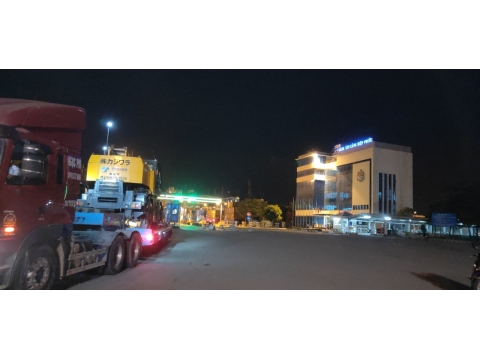 Cẩu lốp 20 tấn TADANO TR200M-4 tại cảng SPCT