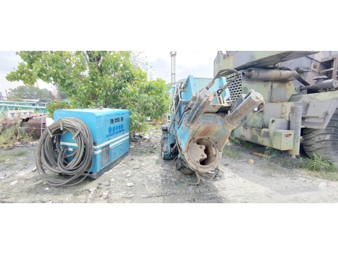 Thủ tục nhập khẩu máy ép cừ KGK-80 tại cảng Tân Thuận Đông