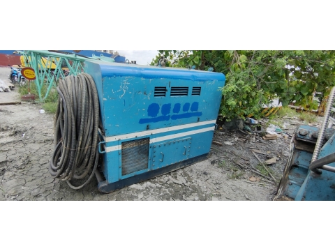 Thủ tục nhập khẩu máy ép cừ KGK-80 tại cảng Tân Thuận Đông