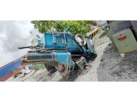 Thủ tục nhập khẩu máy ép cừ KGK-80 tại cảng Tân Thuận Đông