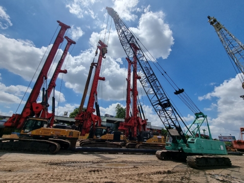 Hoàn thành thủ tục hải quan, đăng kiểm cẩu xích NIPPON SHARYO DH500-5 tại Tracimexco