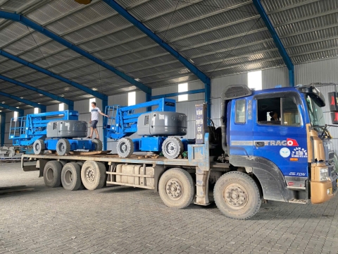 Song kiếm hợp bích Xe nâng người GENIE Z45/25 từ Thái Lan