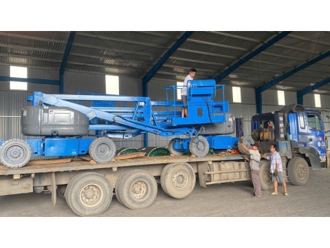 Song kiếm hợp bích Xe nâng người GENIE Z45/25 từ Thái Lan