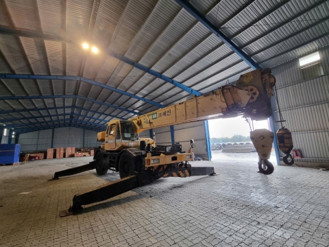 CẨU LỐP KOBELCO RK250-3 TỪ HÀN QUỐC