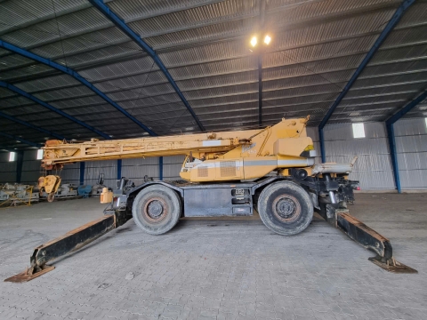 CẨU LỐP KOBELCO RK250-3 TỪ HÀN QUỐC