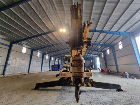 CẨU LỐP KOBELCO RK250-3 TỪ HÀN QUỐC