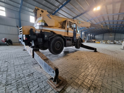 CẨU LỐP KOBELCO RK250-3 TỪ HÀN QUỐC