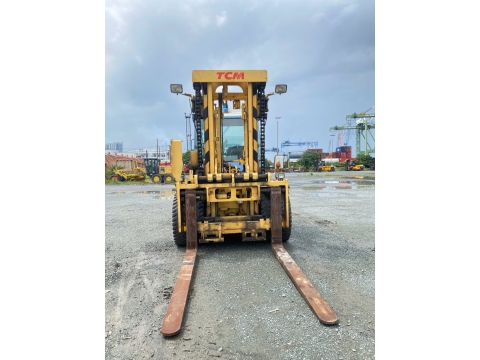 Xe nâng hàng TCM FD115-3 từ Nhật Bản