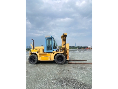 Xe nâng hàng TCM FD115-3 từ Nhật Bản