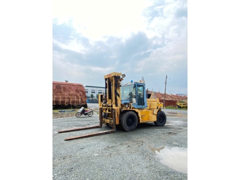 Xe nâng hàng TCM FD115-3 từ Nhật Bản