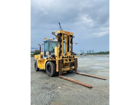 Xe nâng hàng TCM FD115-3 từ Nhật Bản