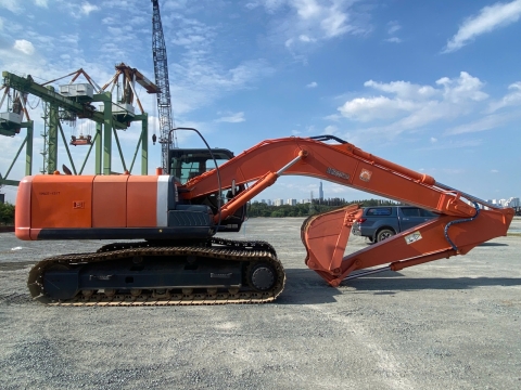 MÁY ĐÀO BÁNH XÍCH HITACHI ZX200-3 TỪ NHẬT BẢN