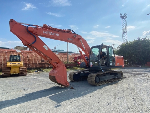 MÁY ĐÀO BÁNH XÍCH HITACHI ZX200-3 TỪ NHẬT BẢN