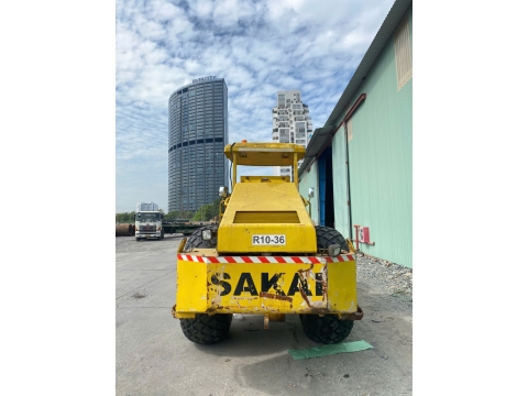 Xe lu rung SAKAI SV512D từ Singapore