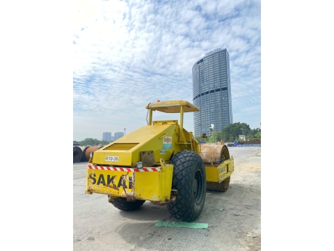 Xe lu rung SAKAI SV512D từ Singapore