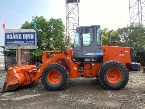 Máy xúc lật bánh lốp HITACHI LX80-7, LX110-7 từ Nhật Bản