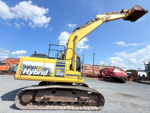 Máy đào bánh xích KOMATSU HB205-2 từ Nhật Bản