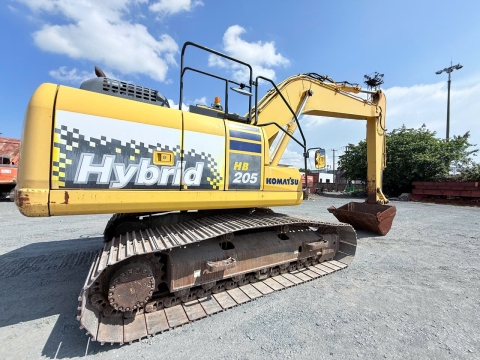 Máy đào bánh xích KOMATSU HB205-2 từ Nhật Bản