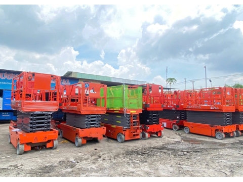 Xe nâng người cắt kéo DINGLI từ Trung Quốc