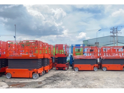 Xe nâng người cắt kéo DINGLI từ Trung Quốc