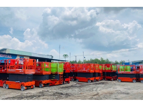 Xe nâng người cắt kéo DINGLI từ Trung Quốc