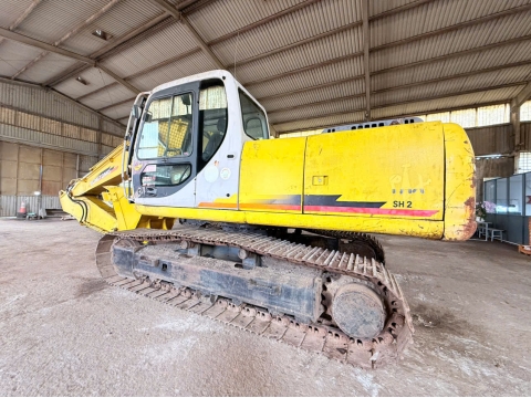 Máy đào bánh xích SUMITOMO SH200-3 từ Nhật Bản