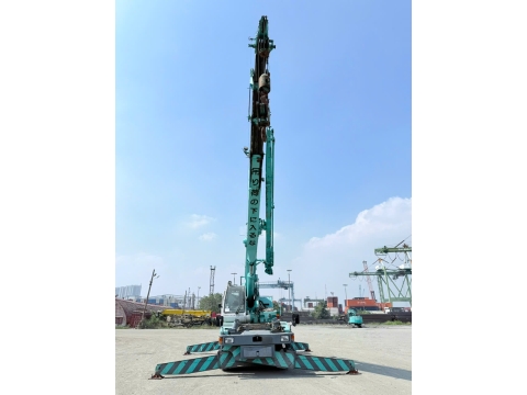 Cần trục bánh lốp KOBELCO RK250-5 đến từ Nhật Bản