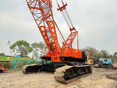 Cần trục bánh xích 200 tấn IHI DCH2000 từ Nhật Bản